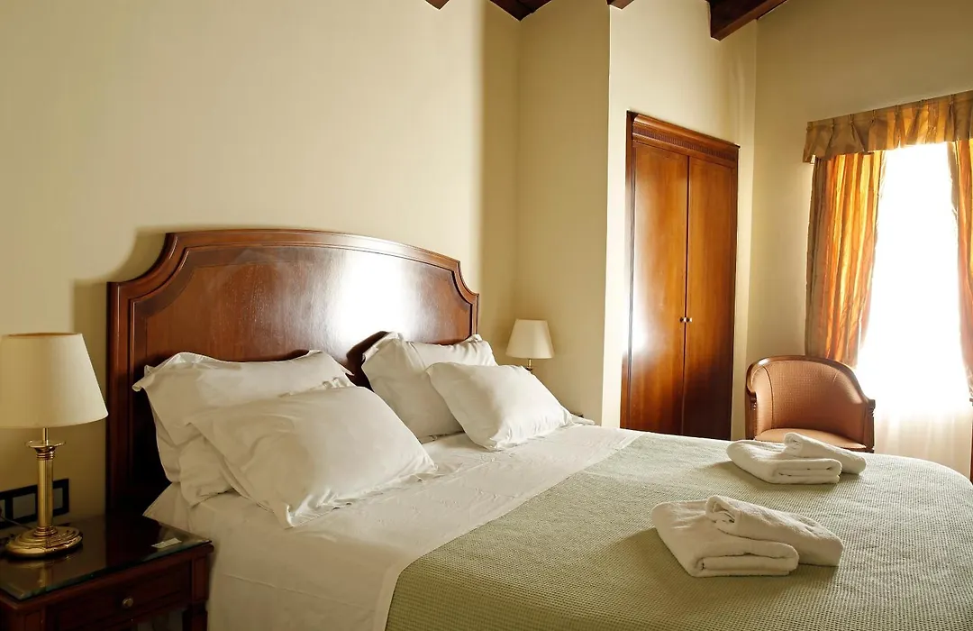 Siora Vittoria Boutique Hotel-1