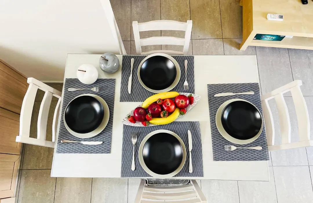 Cozy Nest - 2min To Beach, 6min Walk To Old Town-1