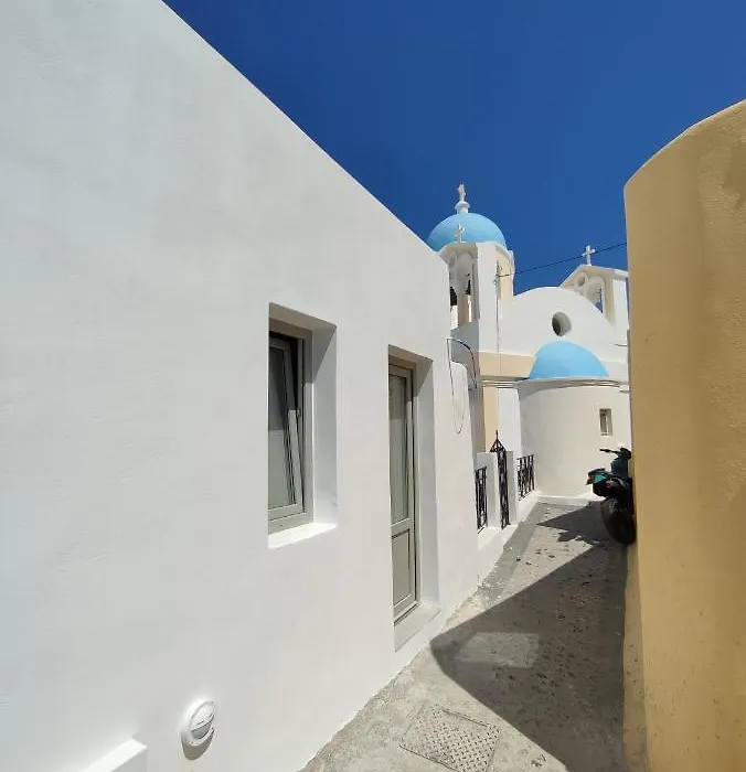 Thira Economy Rooms-1