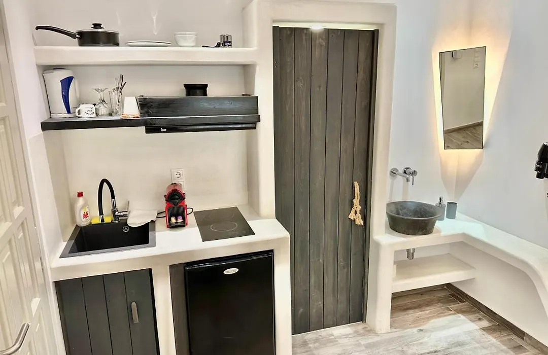 Blue Heart Luxury Suites-1