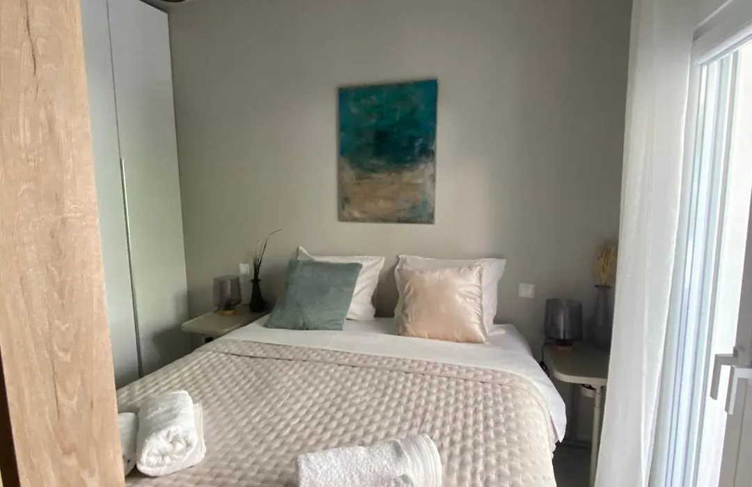 Victoria Apartment-1