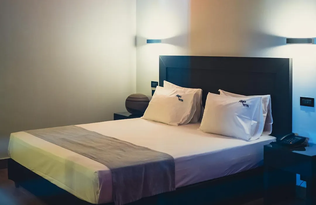 Pines Hotel (Adults Only)-1