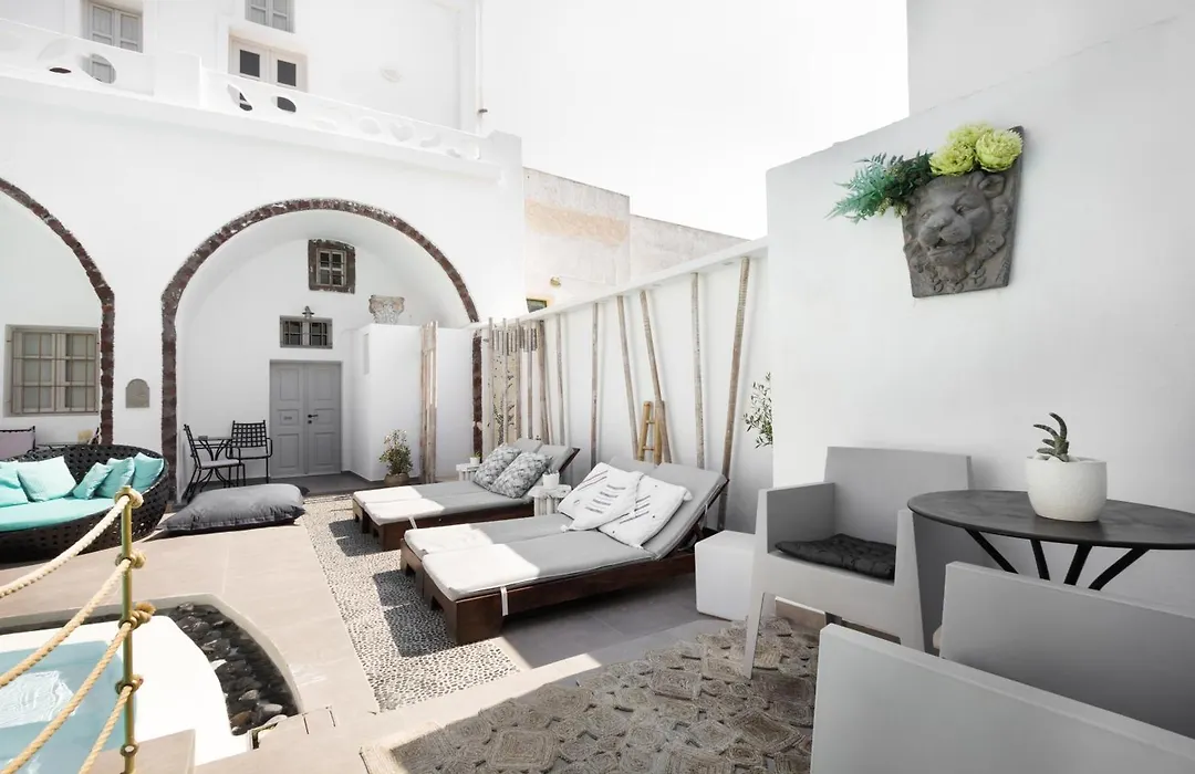 The Museum Project Oia-1