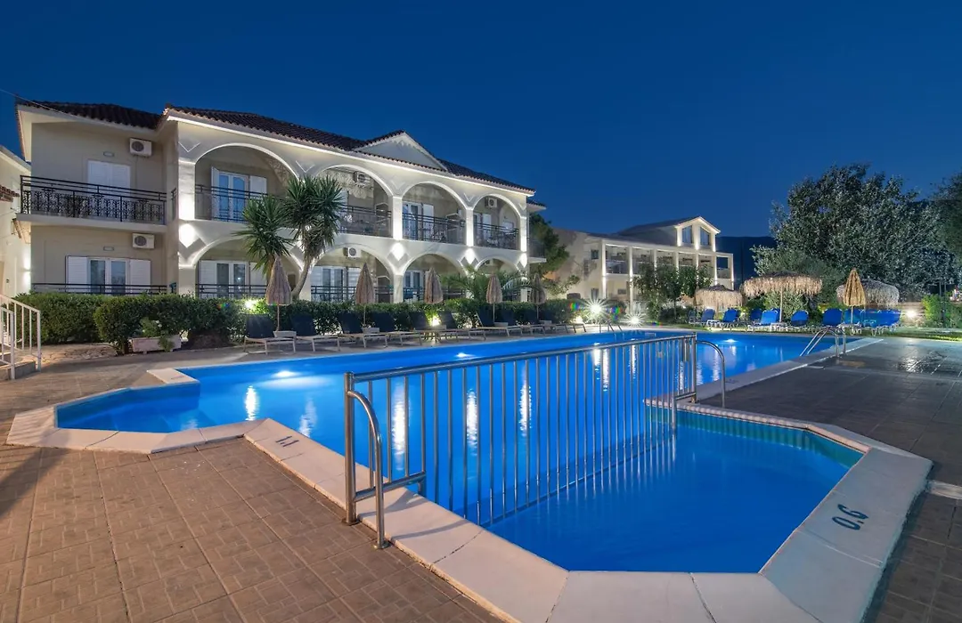 Grapevines Hotel-1