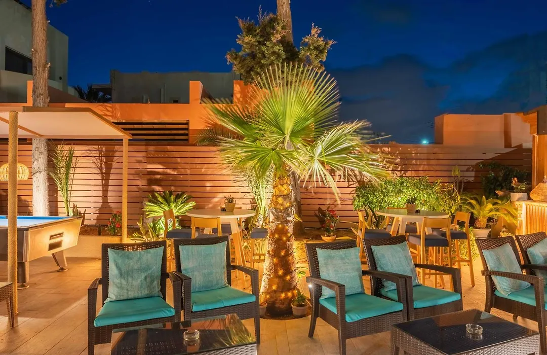 Paradise Hotel-Apartments-1