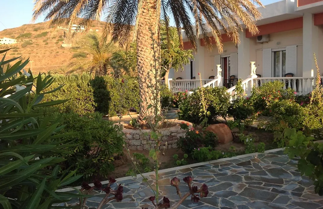 Hotel Petras Beach-1