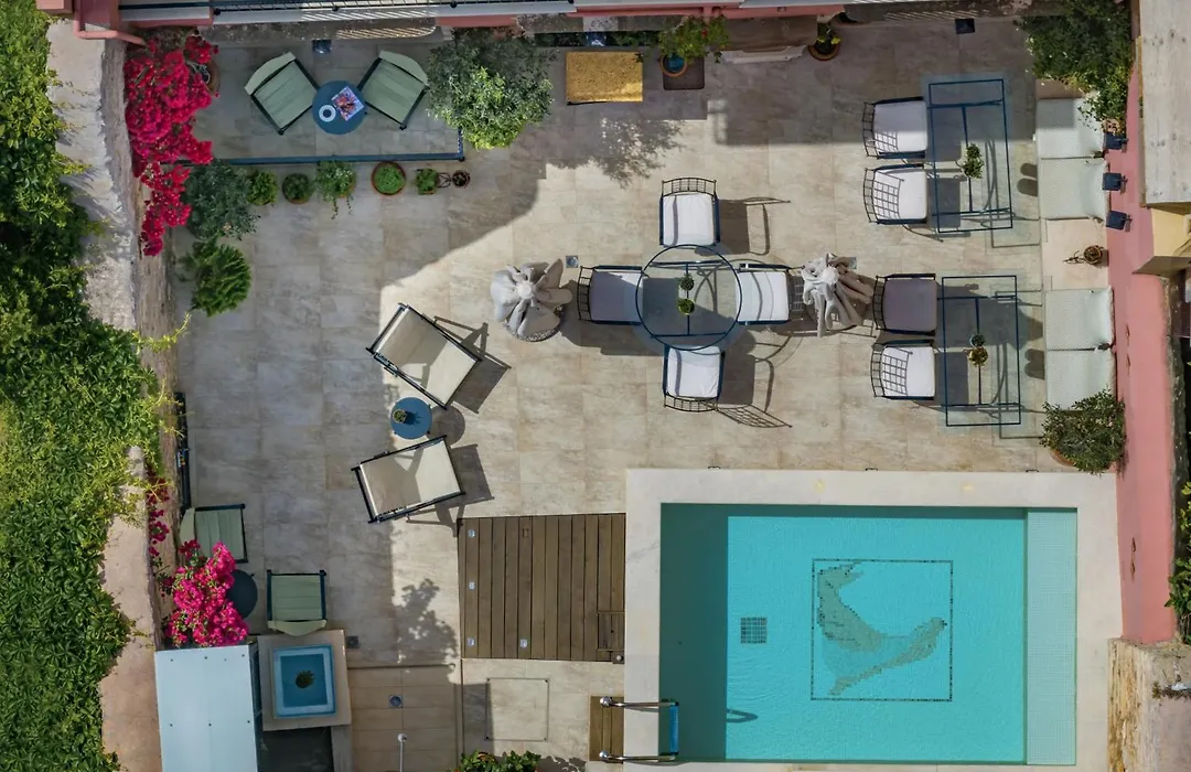 Phaedra Suites (Adults Only)-1