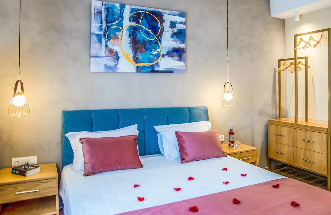 Elma Suites-1