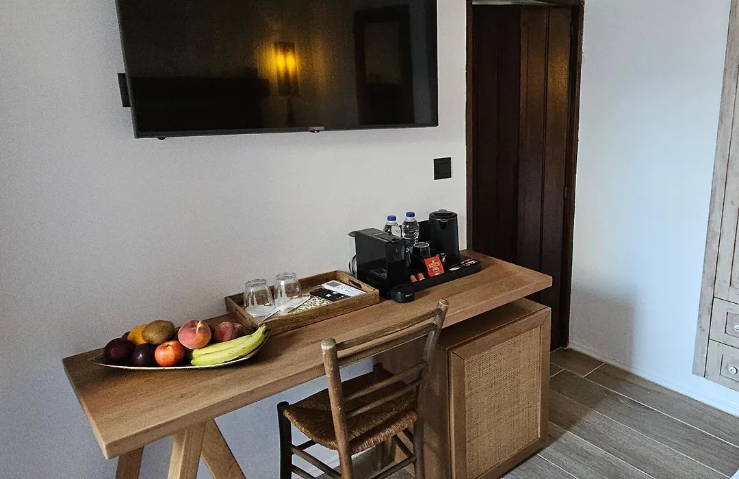 Villa Aphrodite Lindos Suites-1
