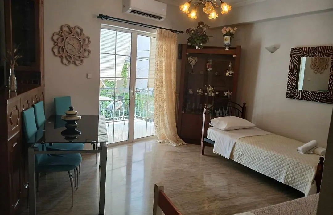 Viki Place-1