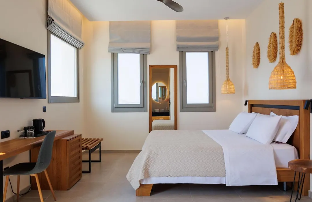 Kouros Blanc Resort & Suites-1