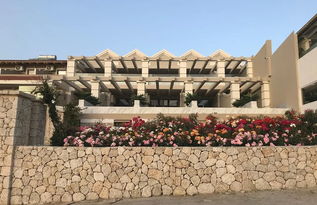 Agios Gordios Beach Resort-1