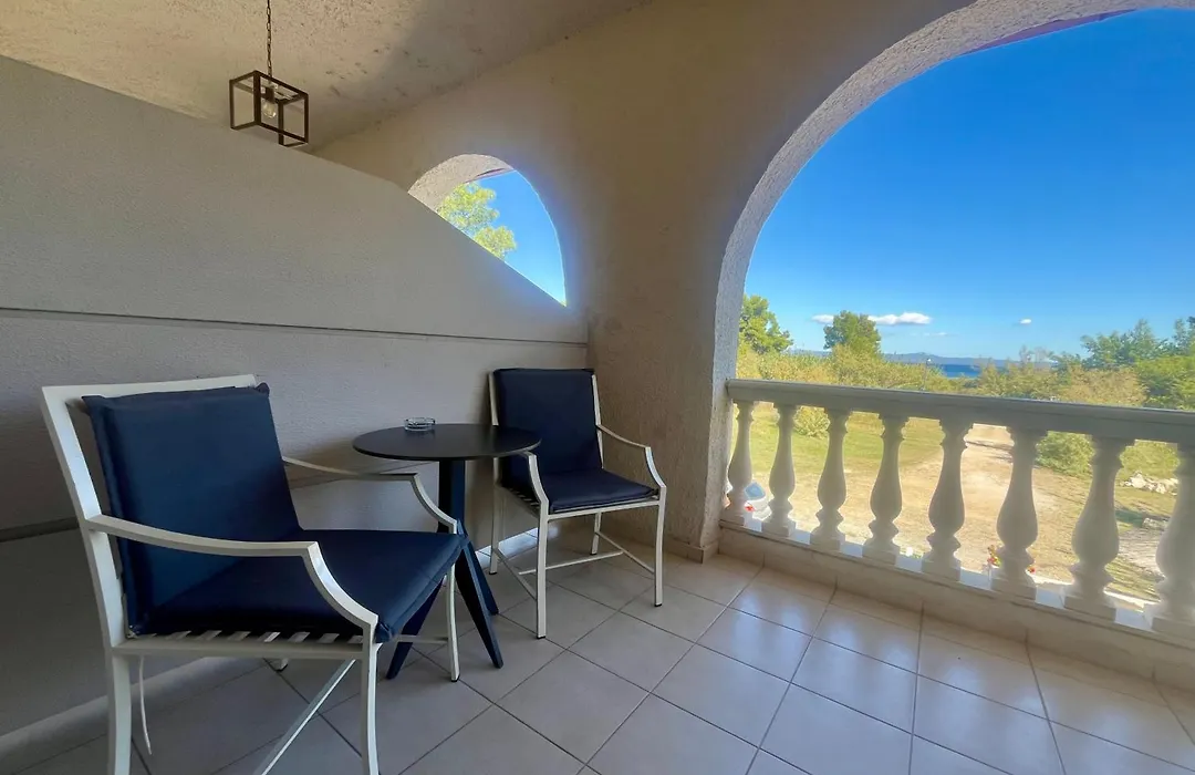 The Beach House - Apartments & Studios (Adults Only)-1