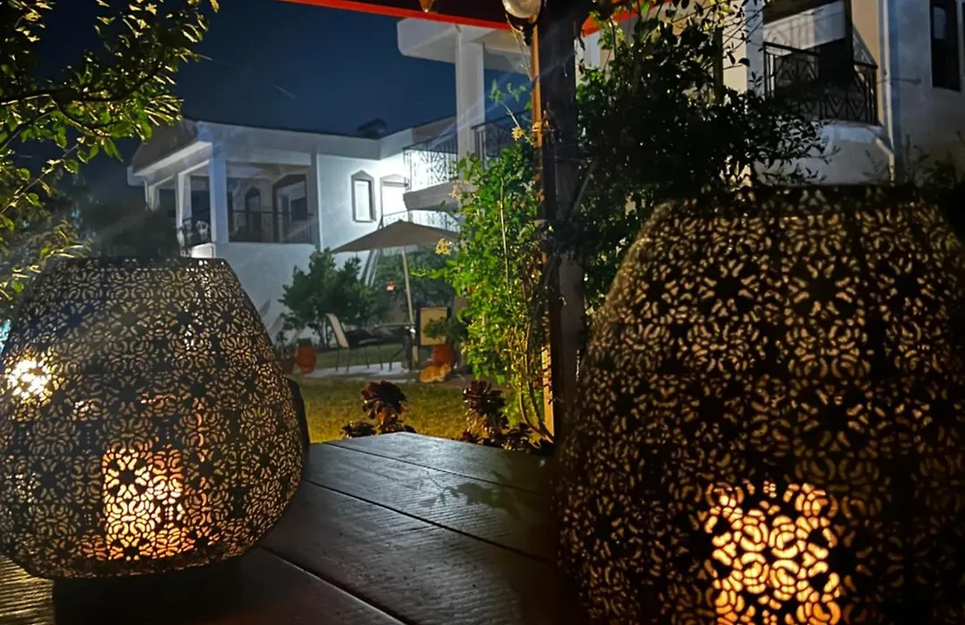Deres Apartments-1