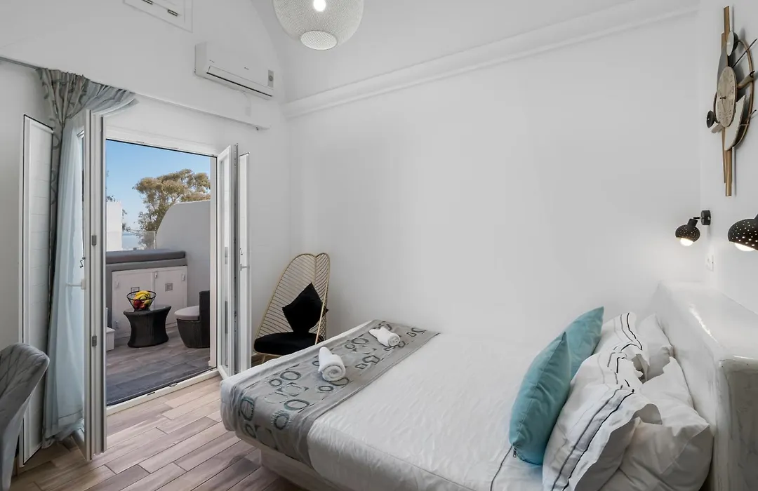 Oasis Suites Fira-1