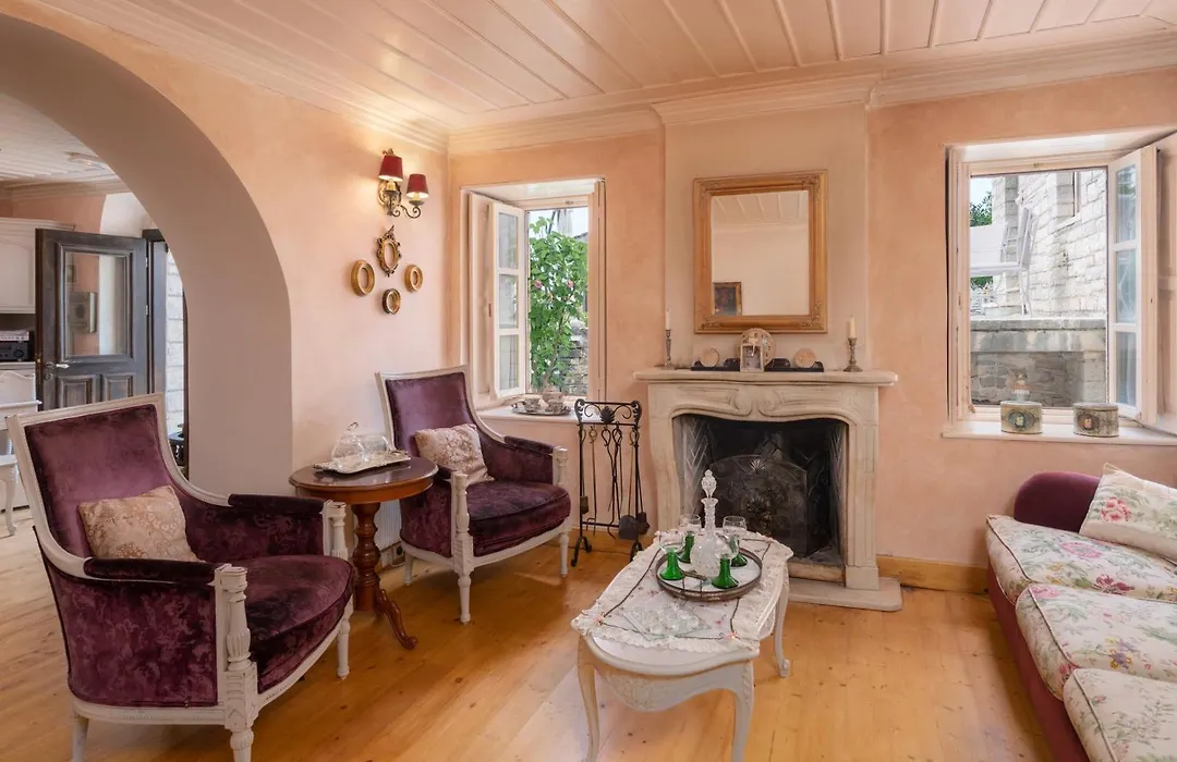 Amaryllis Boutique Guest House-1