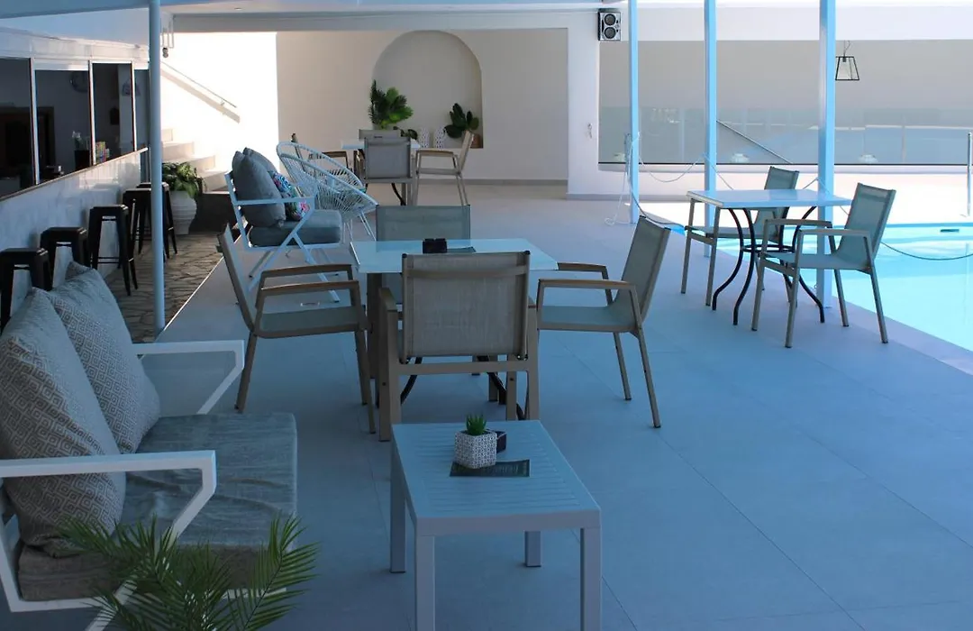 Tropicana Inn-1