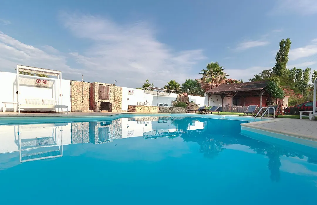 Vamvini Hotel-1
