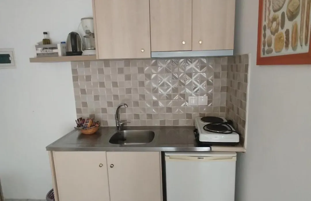 Giota Rooms-1