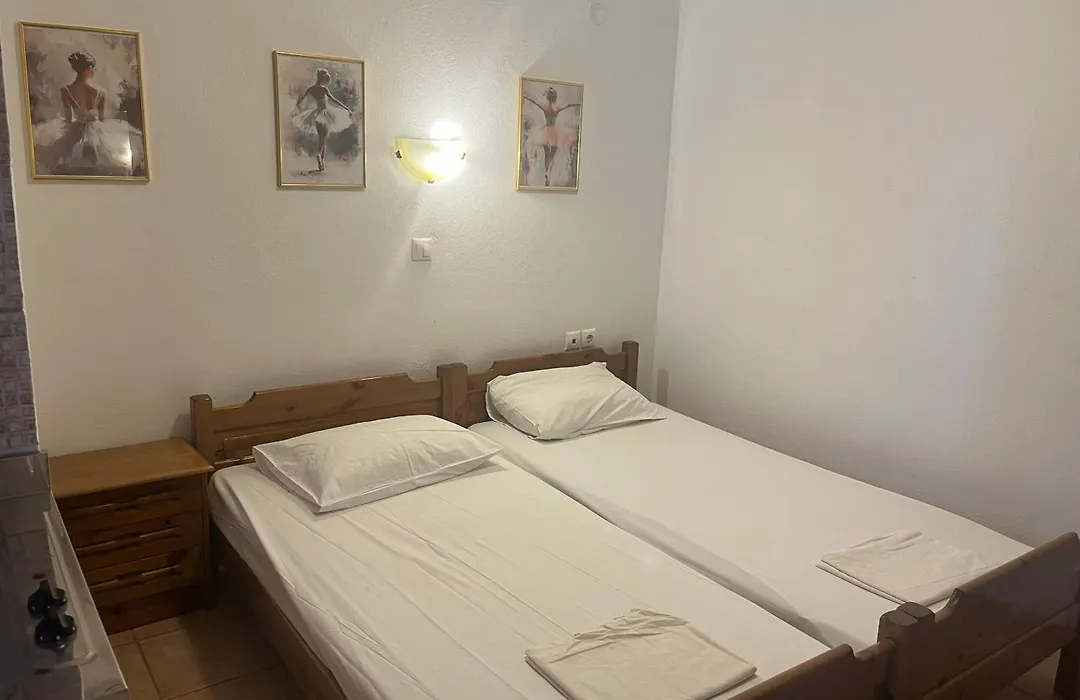 Hotel Kosmas-1