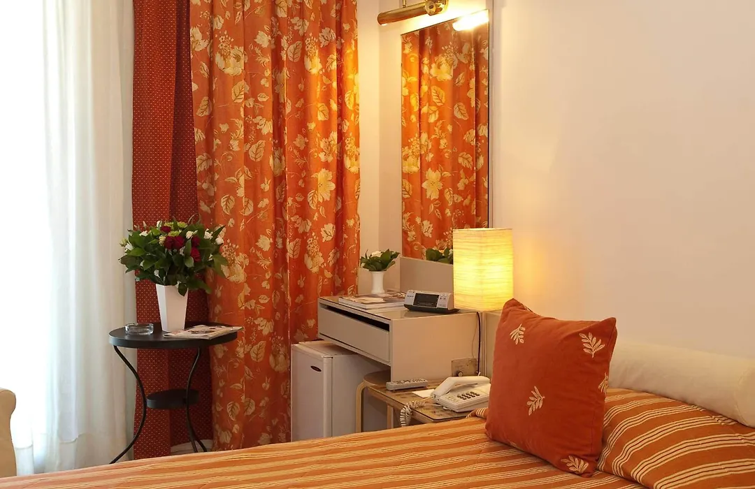 The Park Hotel Piraeus-1