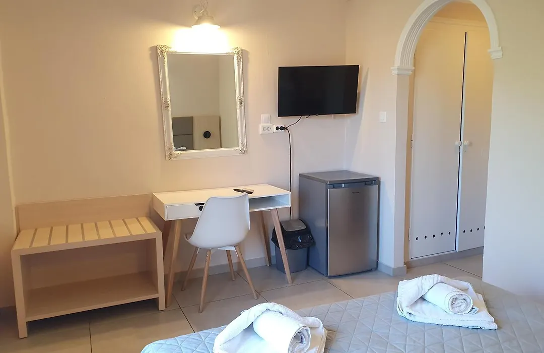 Paleo Inn Hotel-1