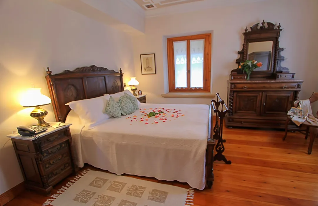 Argentikon Luxury Suites-1