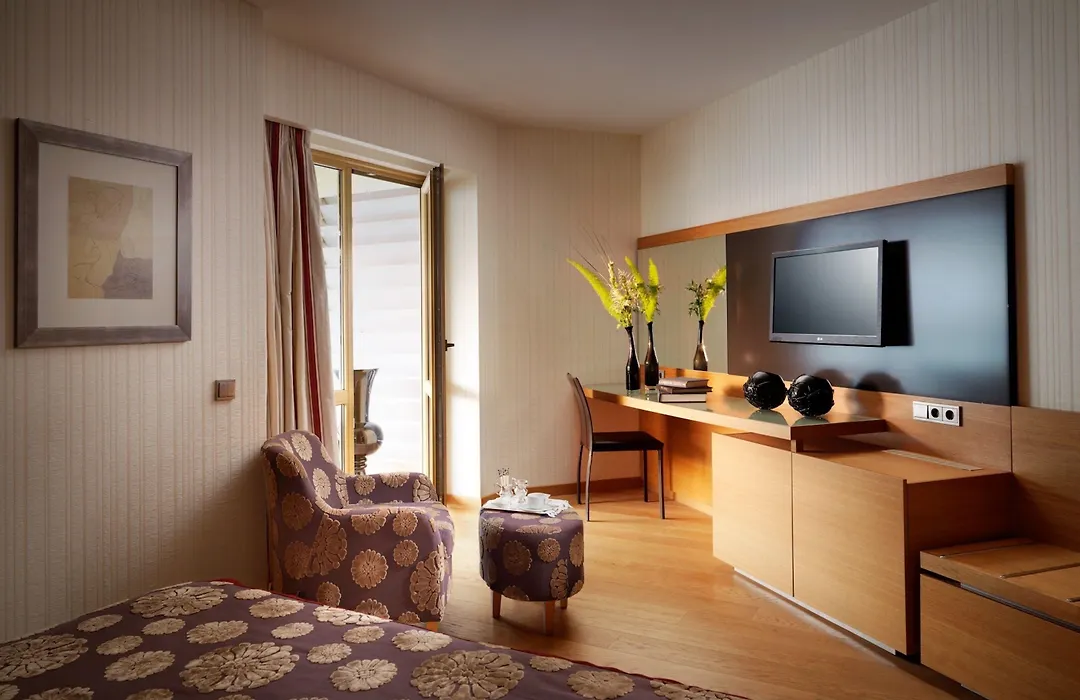 Divani Escape - Adults Only-1