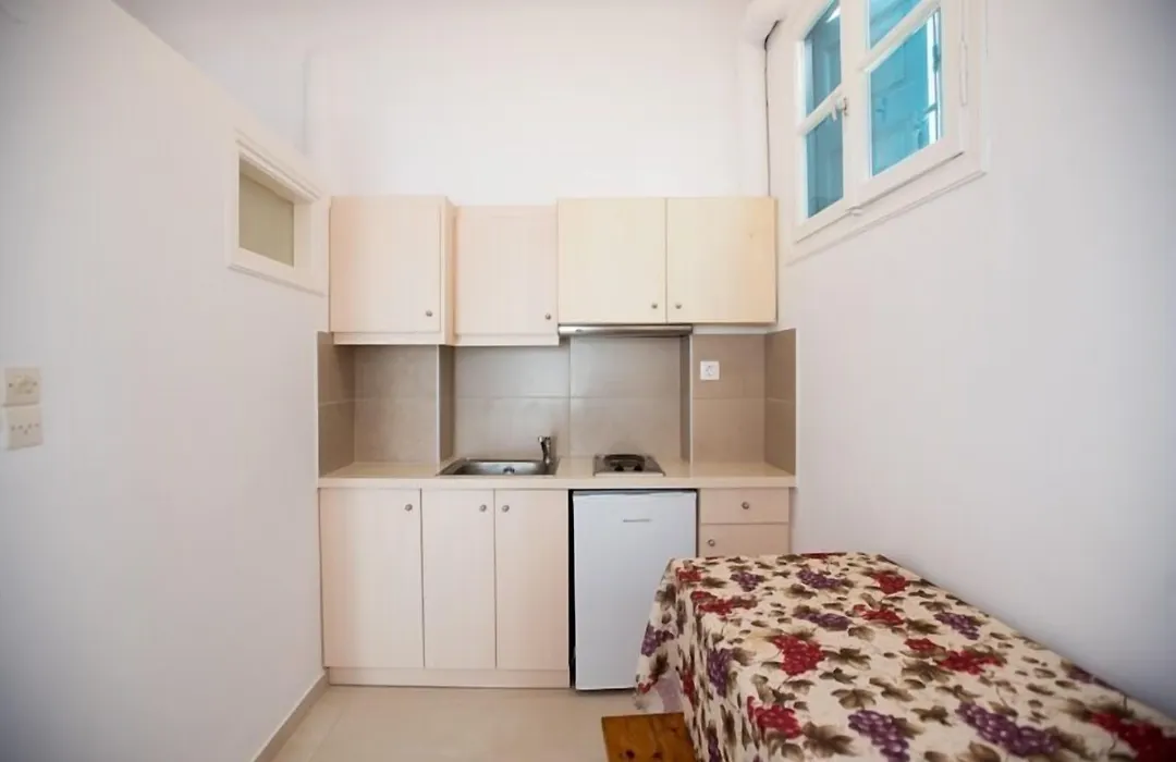 Florance Apartments-1