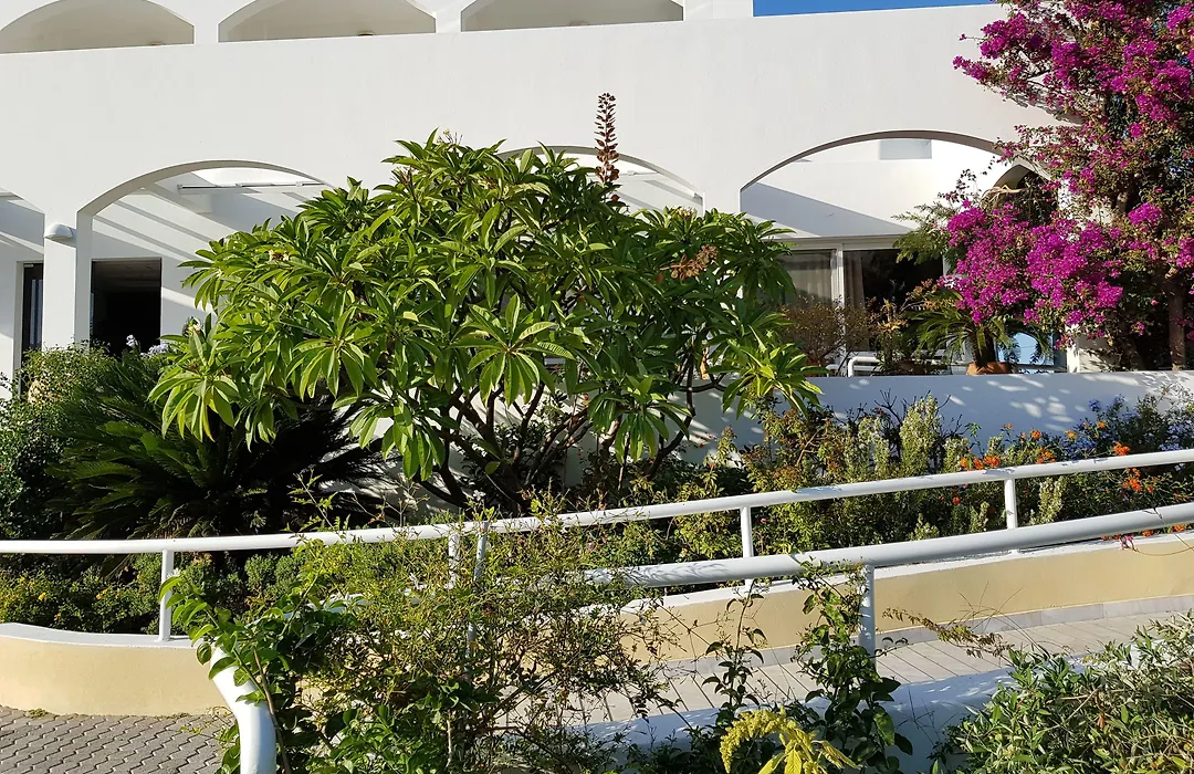 Mantenia Hotel-1