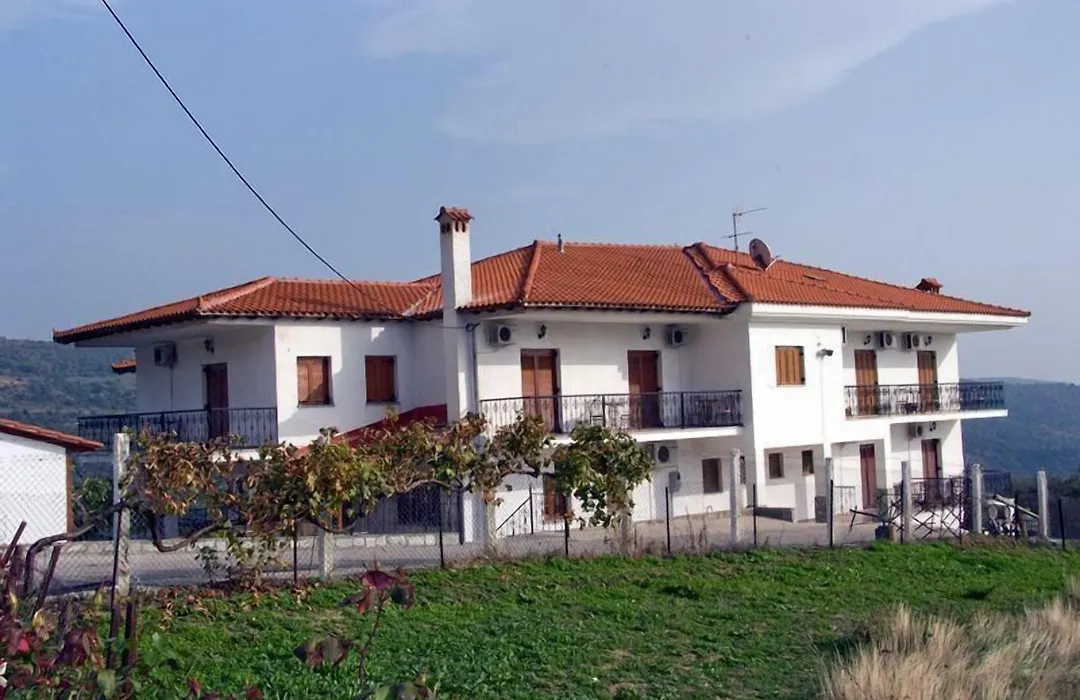 Guesthouse Arsenis-1
