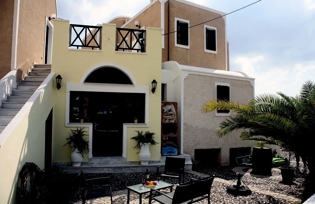 Villa Anemomilos Perissa-1
