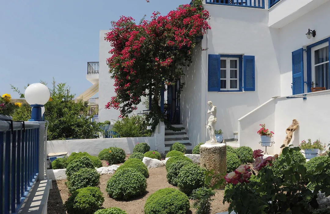 Hotel Apartments Giannis-1