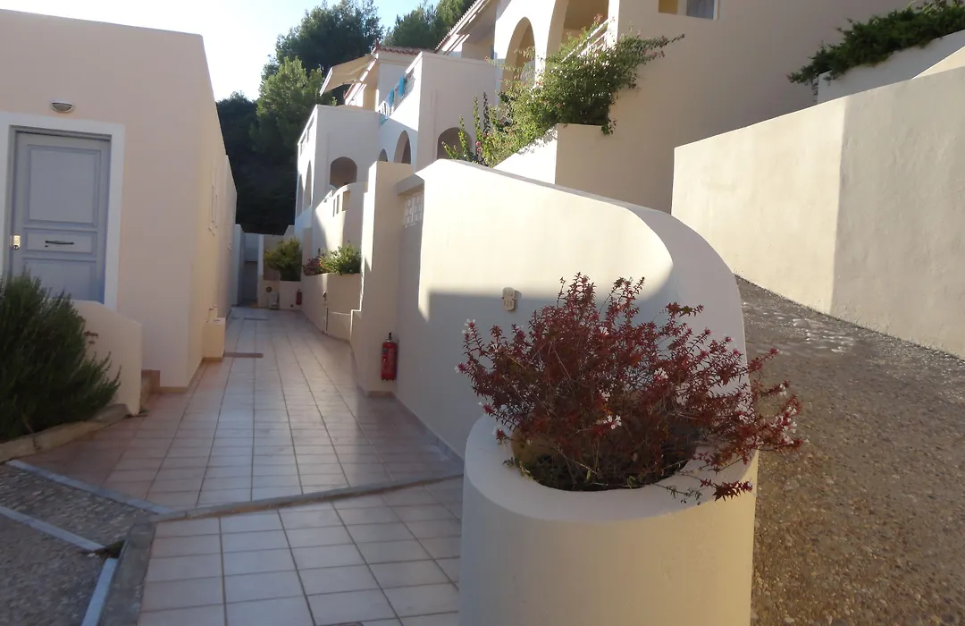 Alonissos Beach Bungalows And Suites Hotel-1