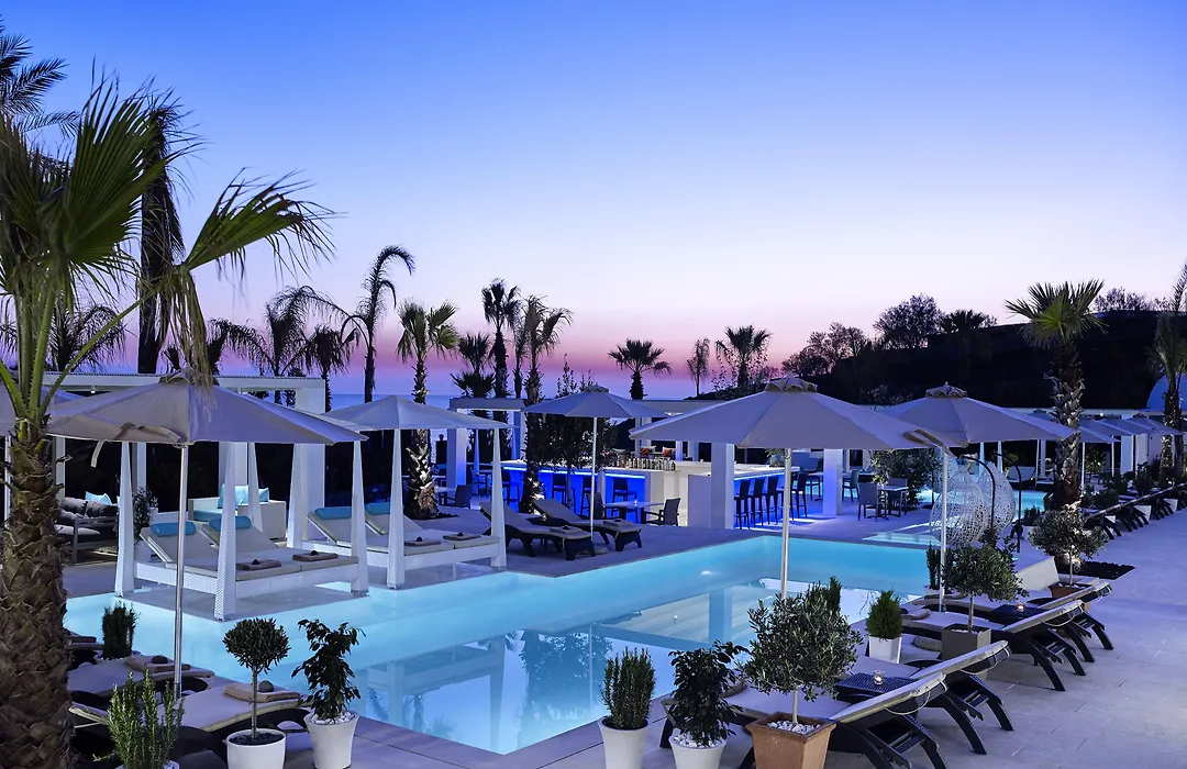 Aurora Luxury Suites-1