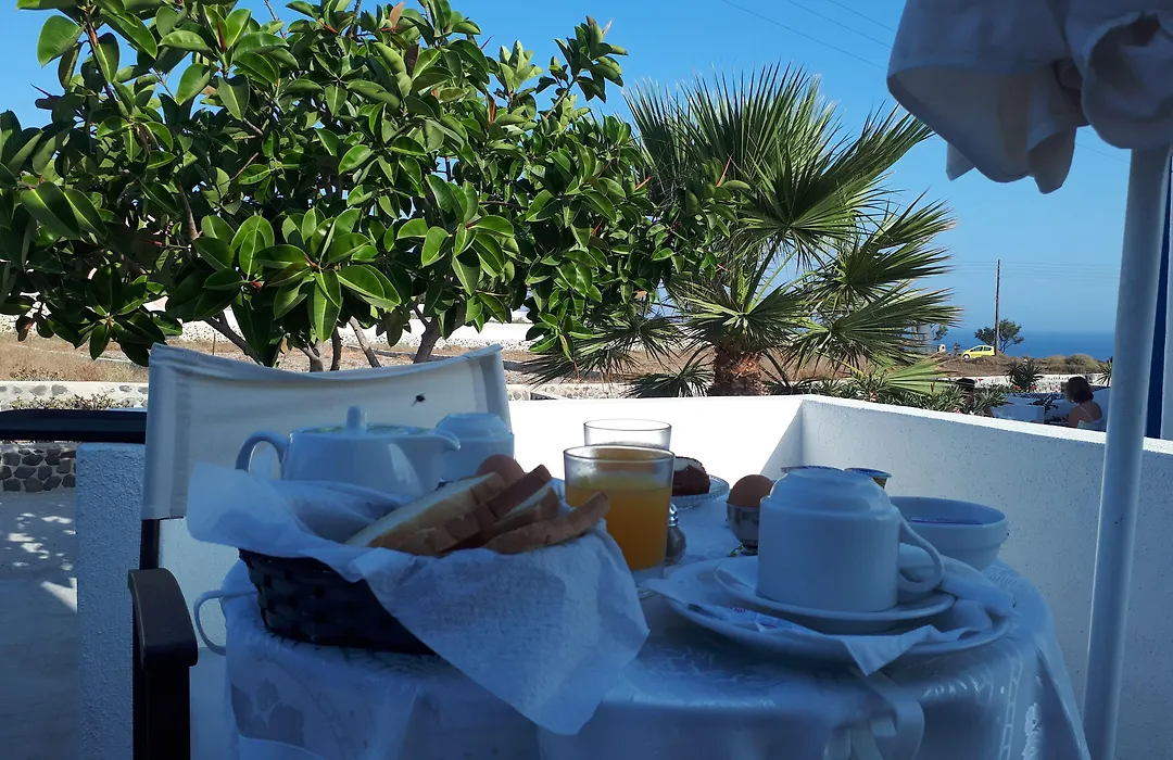 Paradisos Oia-1