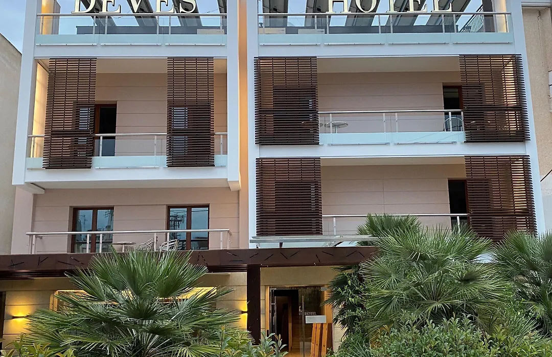 Deves Hotel-1