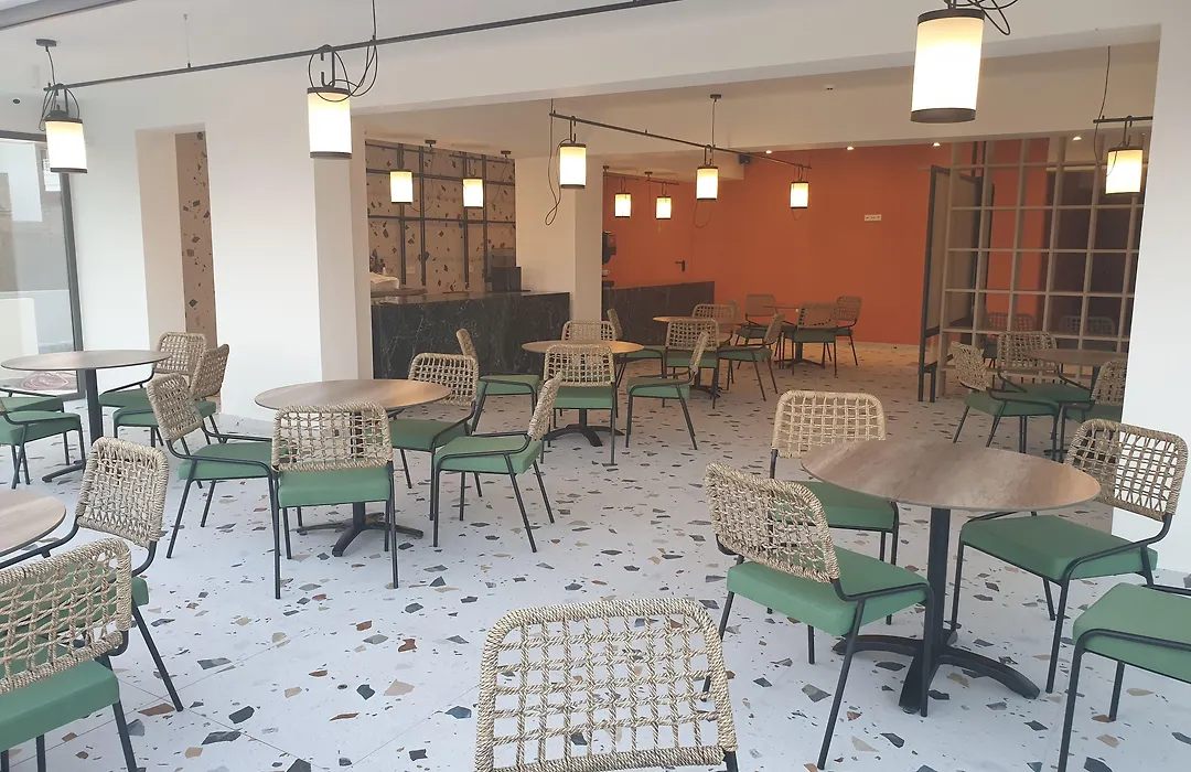 Mazoren Art Hotel-1