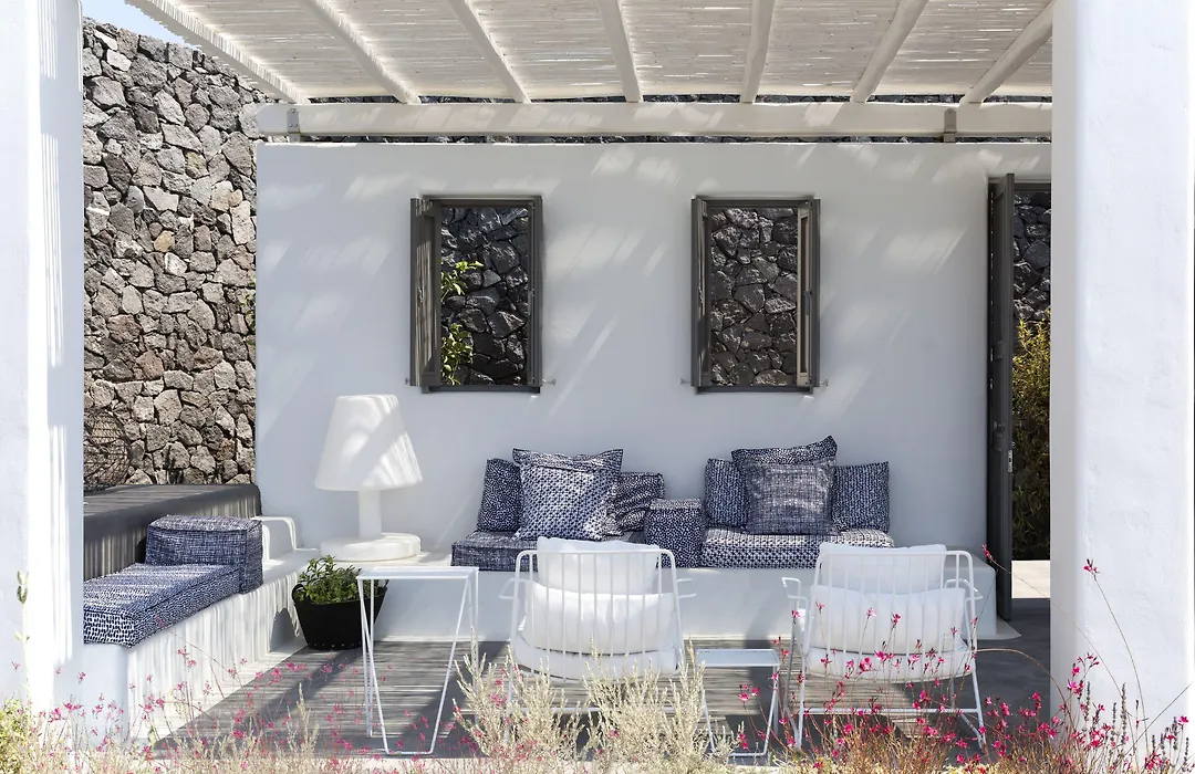 Erosantorini Luxury Private Estate & Suites-1