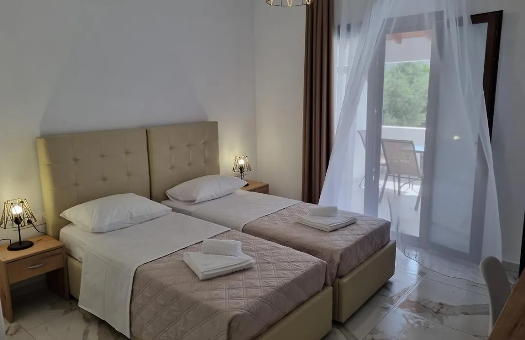 Mango Skiathos-1