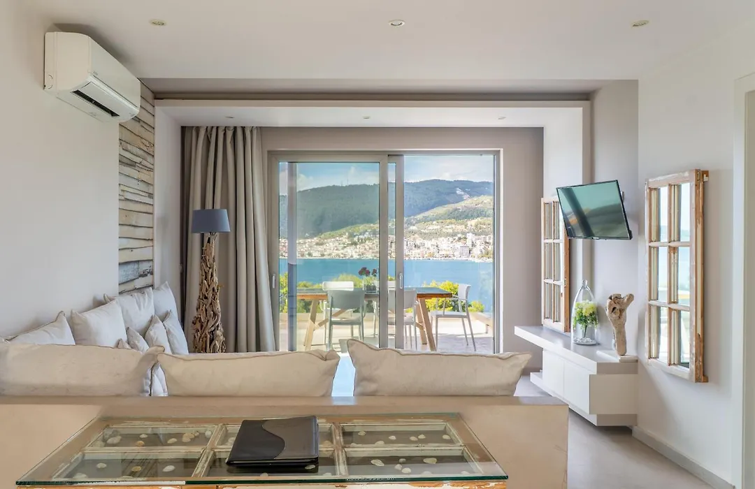Core Luxury Suites (Adults Only)-1