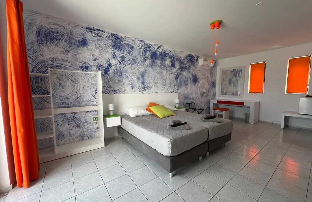 Bouradanis Art Hotel-1