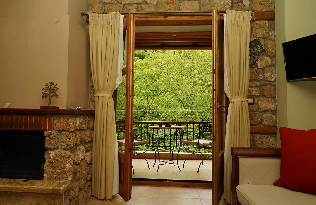 Roes Suites-1