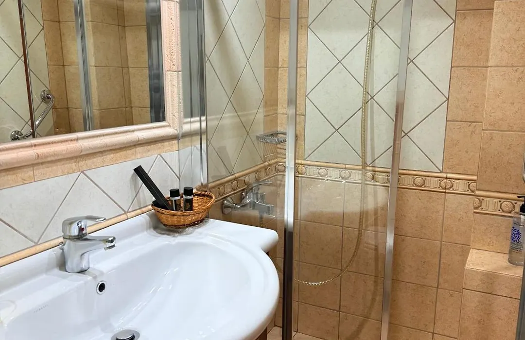 Marianna'S Home Accommodation-1