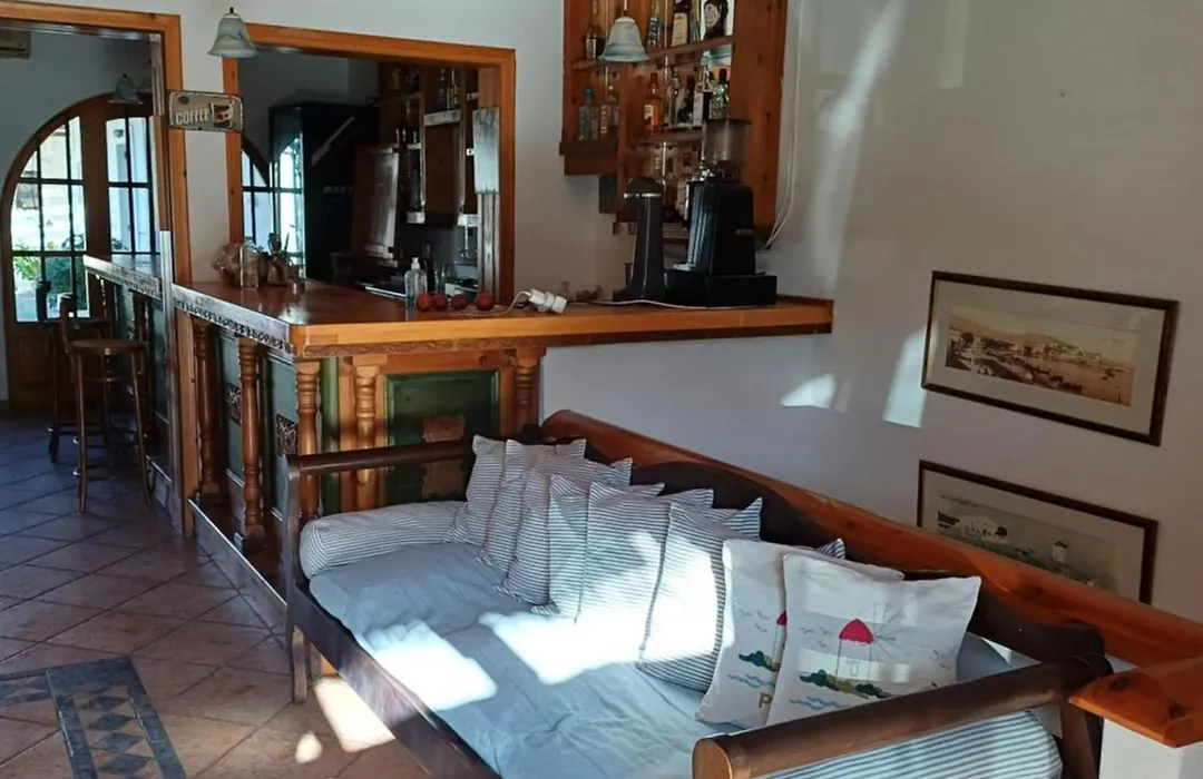 Siroco'S Rooms And Studios-1