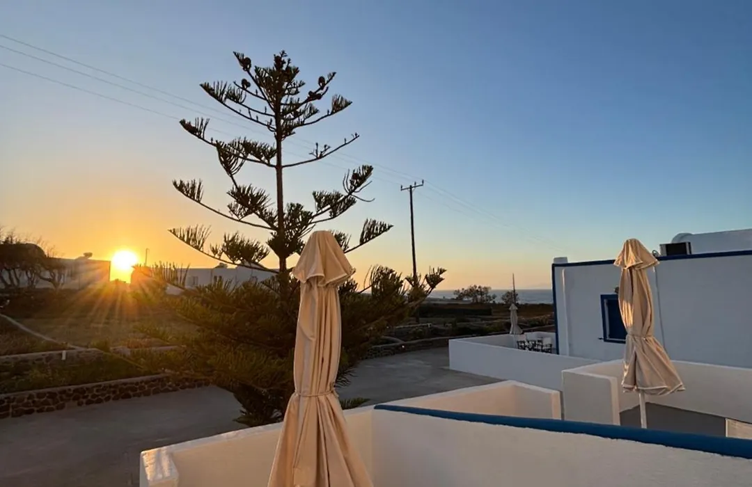 Hotel Paradisos Oia-1