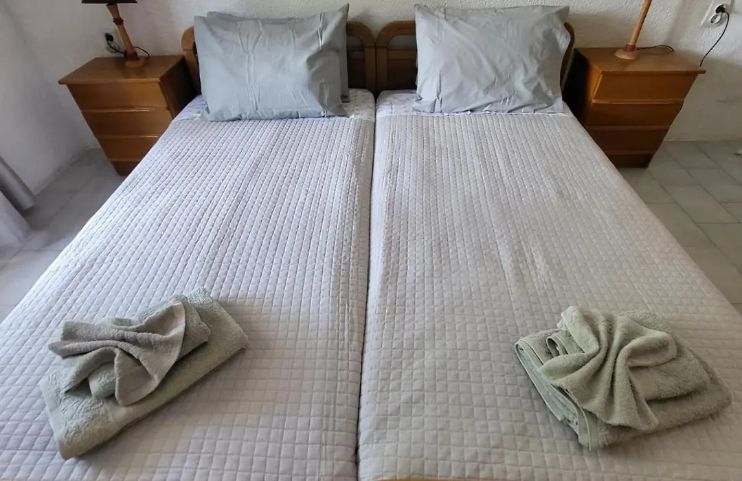 Hotel Agni -Enoikiazomena Diamerizmata-1