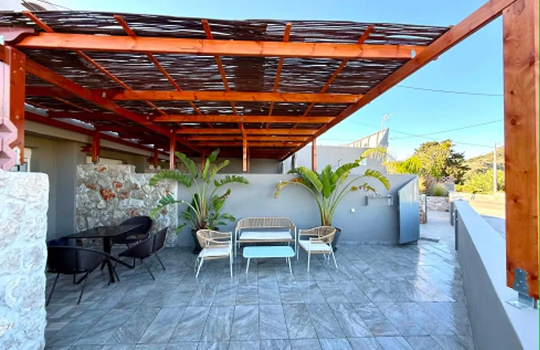 Peter'S Place Studios & Suites-1