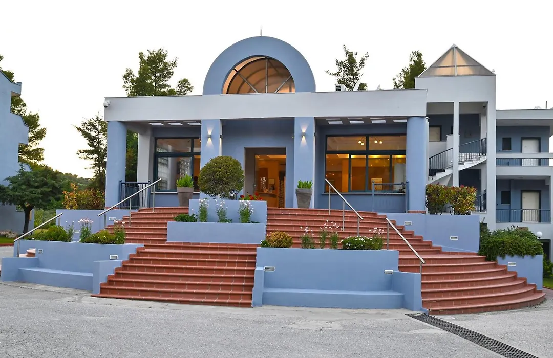 Atrium Hotel-1
