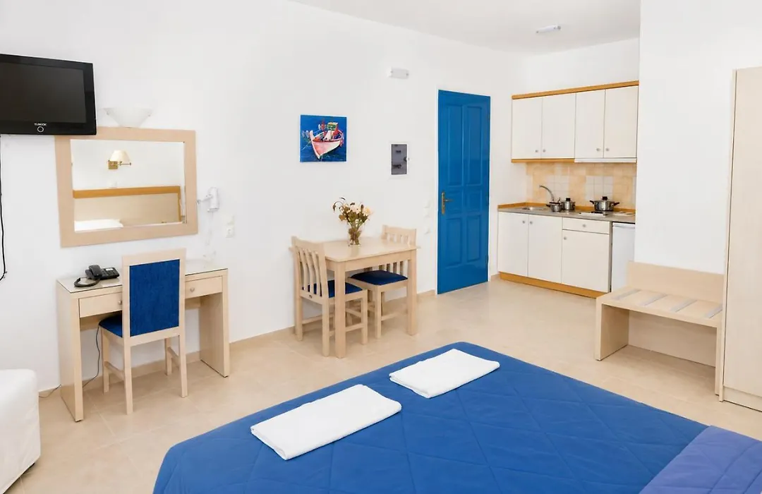 Dream Island Hotel-1